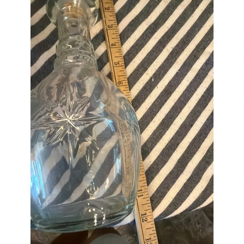Vintage Clear Glass Starburst Liquor Decanter with Faceted Stopper 12.5 Inch